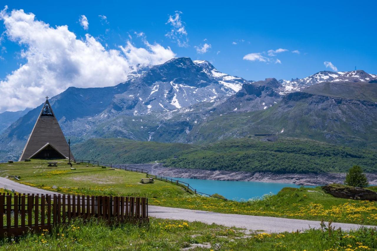 Les Roches Blanches Hotell Lanslebourg-Mont-Cenis Exteriör bild